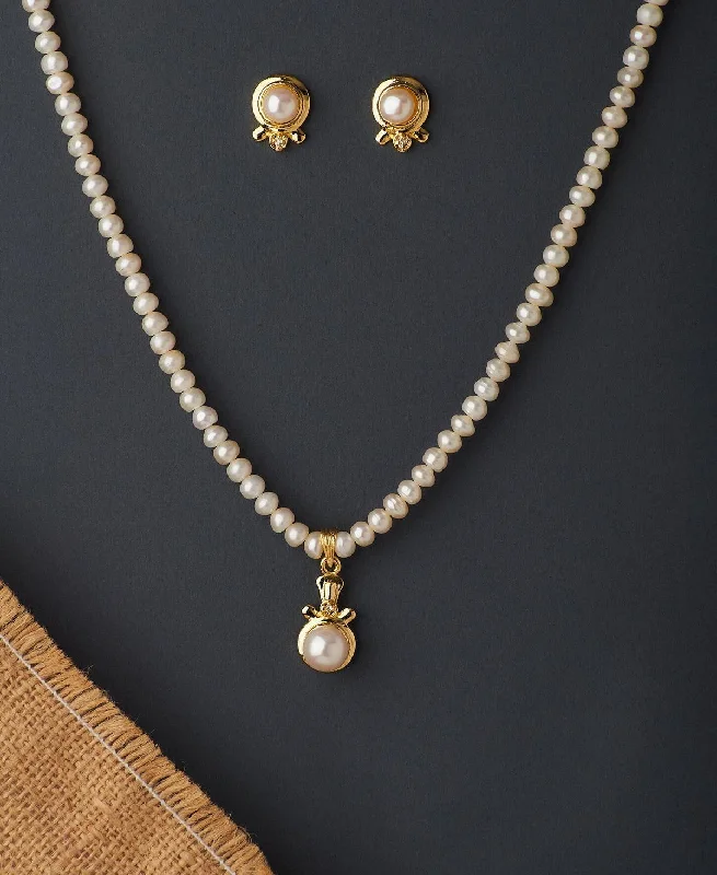 Pretty Real Pearl Necklace Set