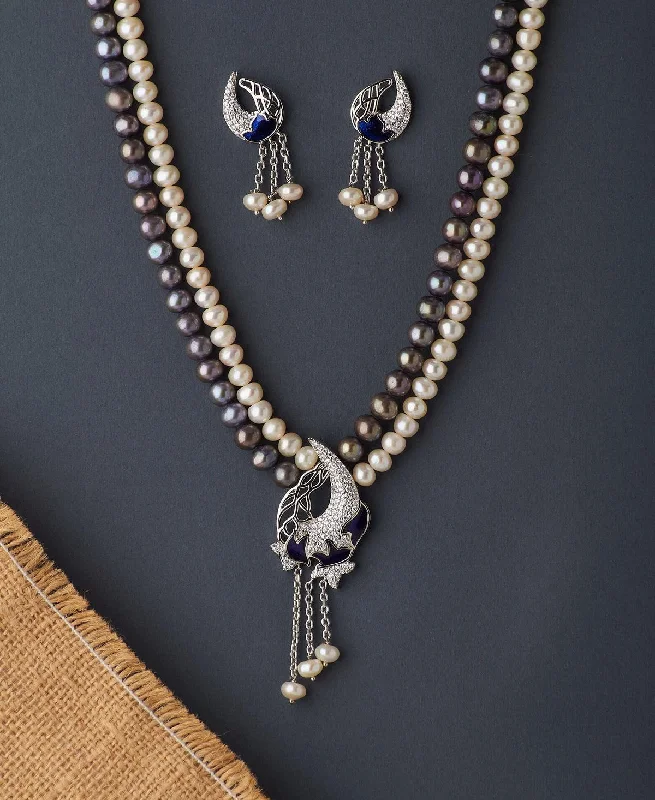 Ravishing Pearl Necklace Set