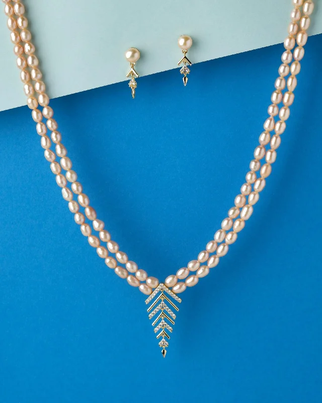 Luxurious  Pearl Necklace Set