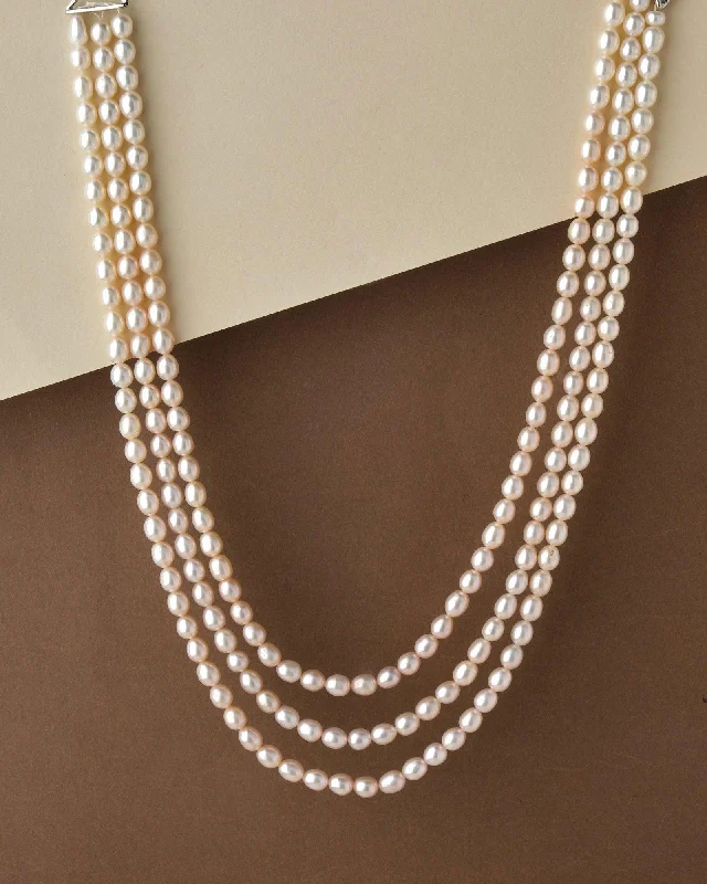 Fashionable Real Pearl Necklace