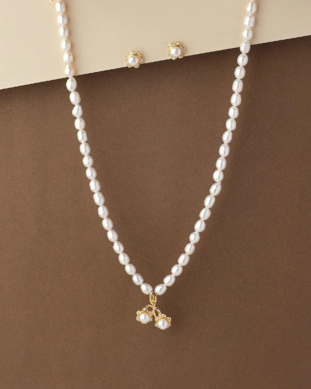 Pretty Real Pearl Necklace Set