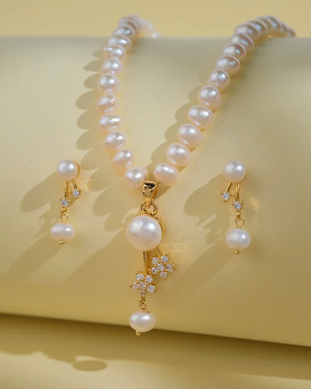 Simple Pearl Necklace Sets