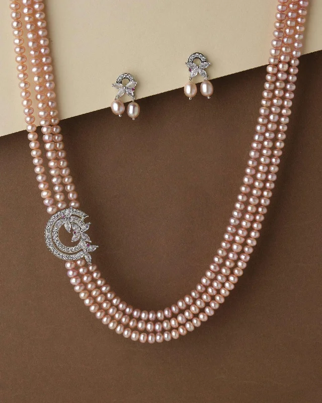 Pretty Floral Pearl Necklace Set