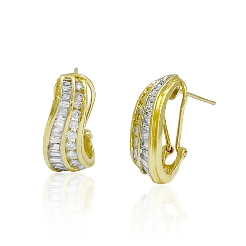 Colorful Earrings For Summer Fashion-Yellow Gold Diamond Lever Back Diamond Earrings