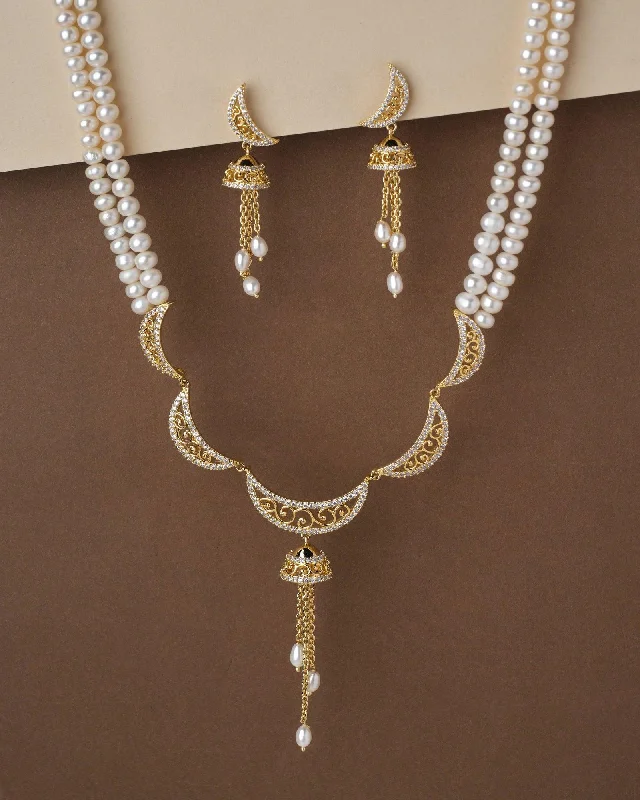 Ravishing Pearl Necklace Set