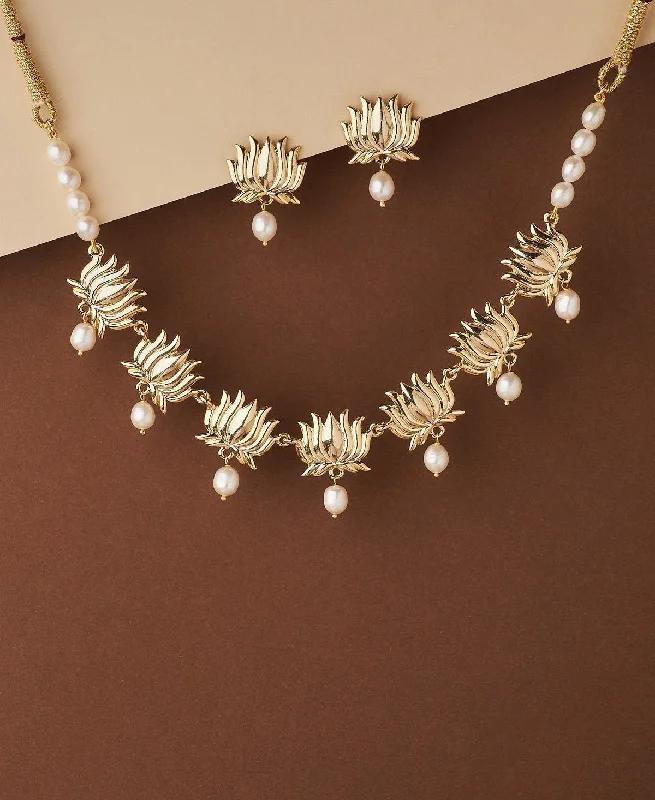 Ravishing Lotus Necklace Set