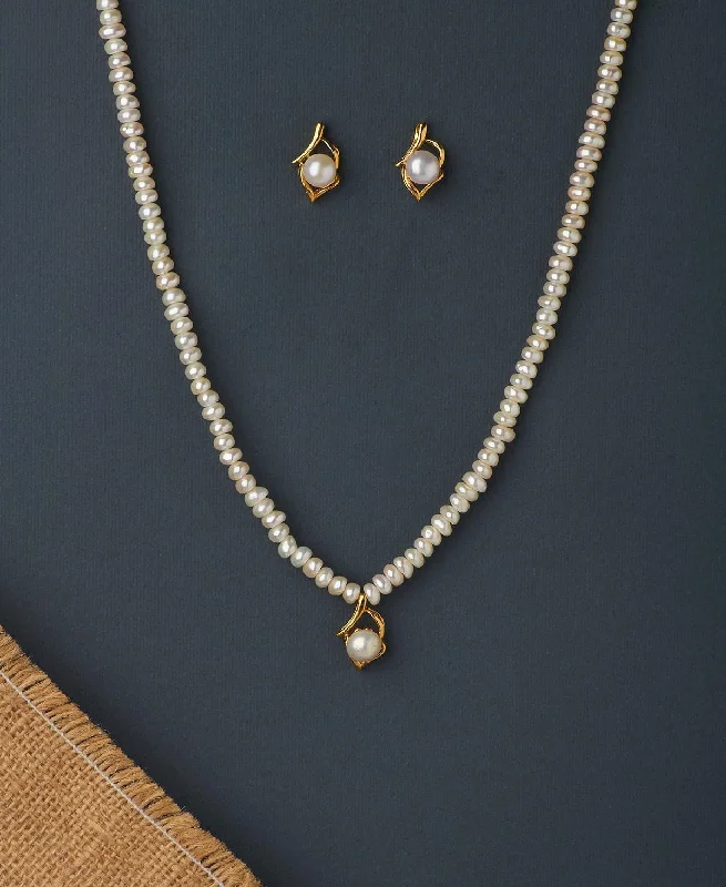 Pretty Real Pearl Necklace Set