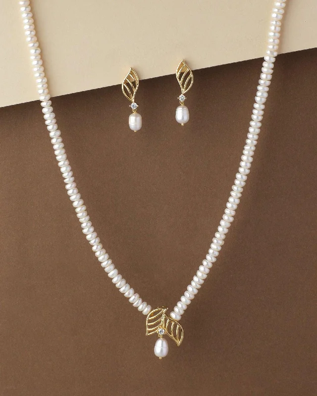 Pretty Real Pearl Necklace Set