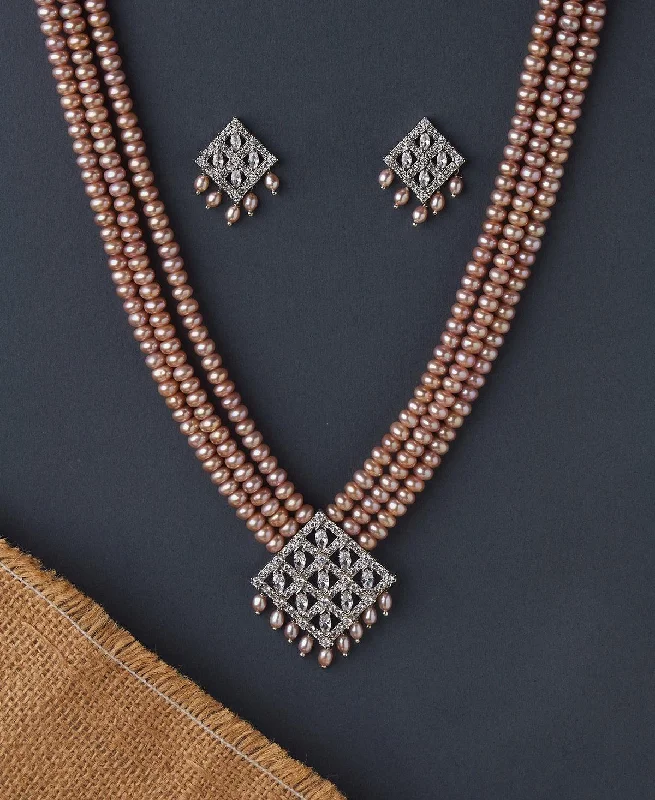 Gorgeous Stone Studded Pearl Necklace Set