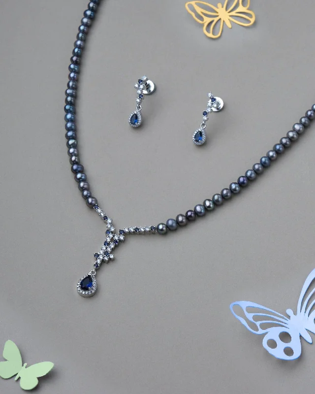 Ravishing Pearl Necklace Set