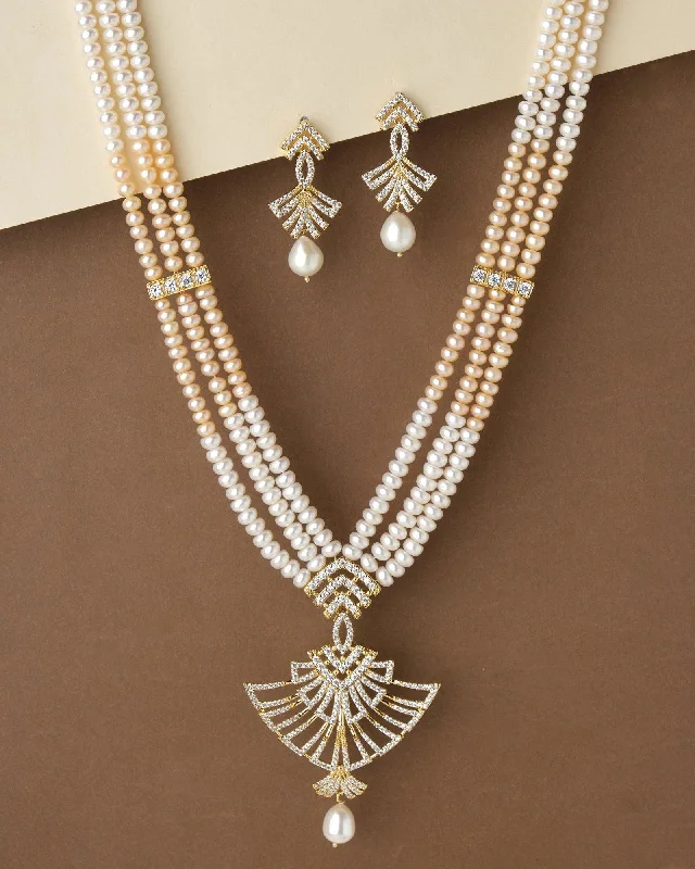 Ravishing Pearl Necklace Set