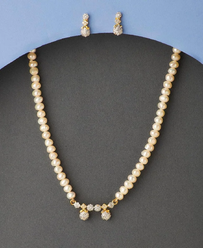 Simple and Elegant Stone Studded Necklace Set