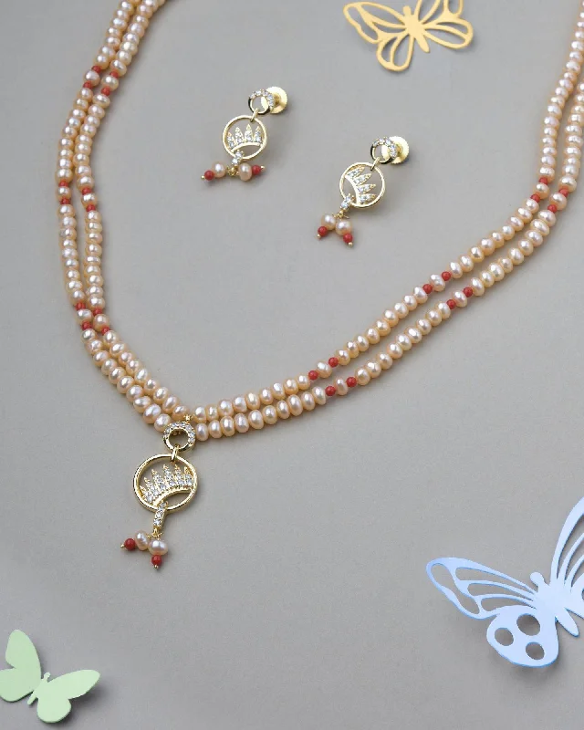 Ravishing Pearl Necklace Set