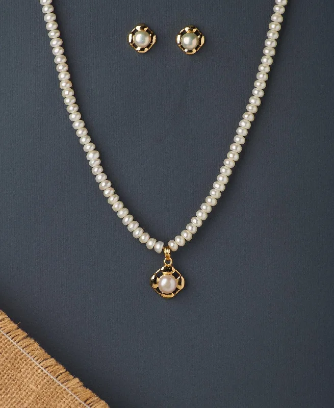 Simple and Elegant Real Pearl Necklace Set