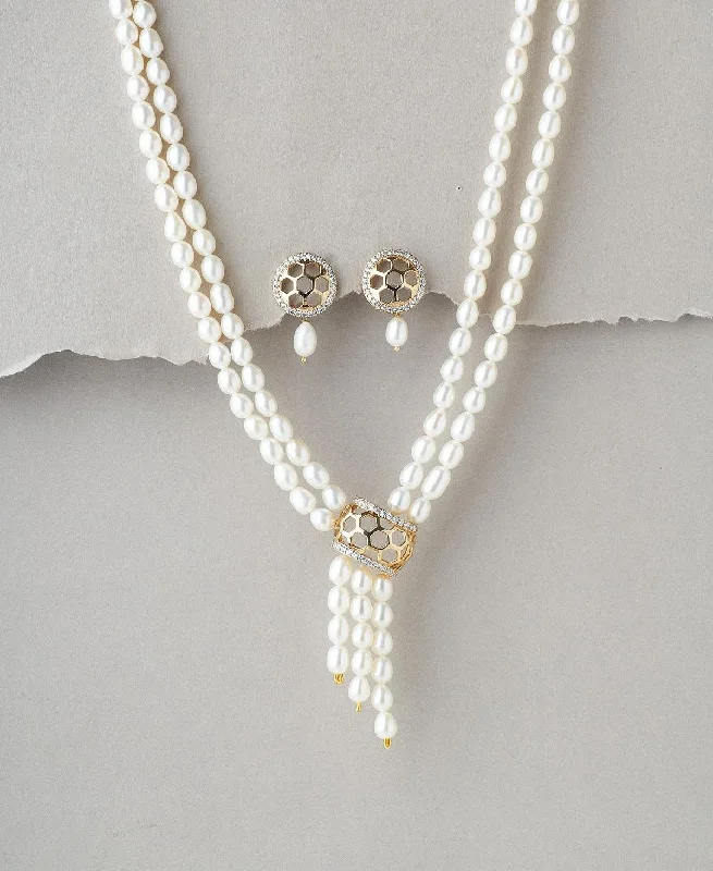 Ravishing Real Pearl Necklace Set