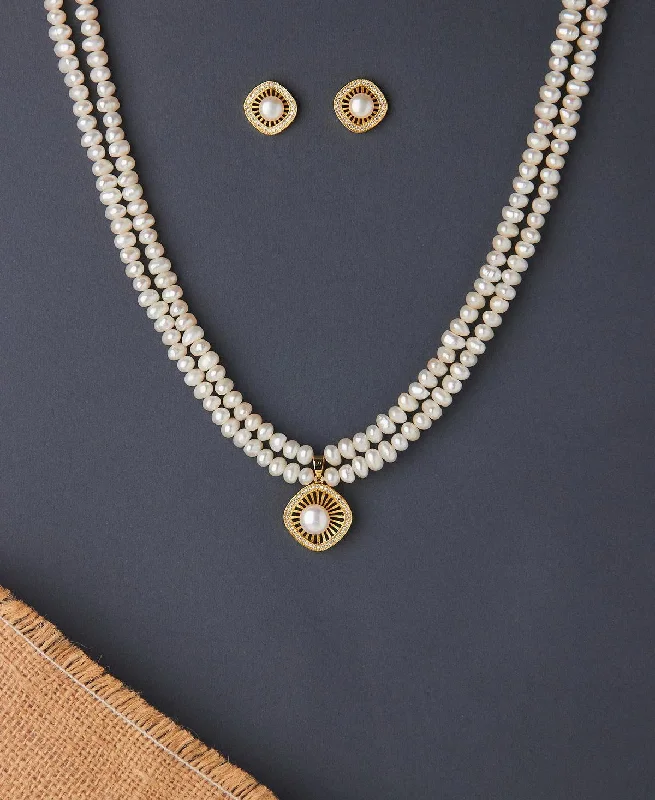 Simple and Elegant Real Pearl Necklace Set