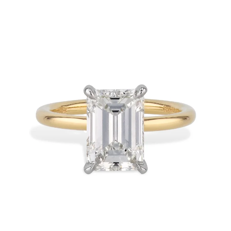 Beautiful Wedding Bands For Bridal Looks-Emerald Cut Diamond Platinum Yellow Gold Engagement Ring