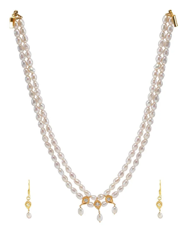 Pretty Pearl Necklace Sets