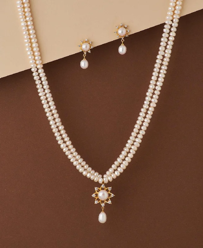 Floral Pearl Necklace Set