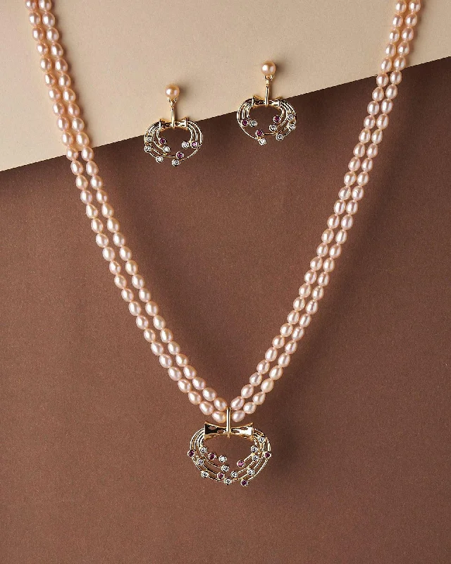 Simple and Elegant Real Pearl Necklace Set