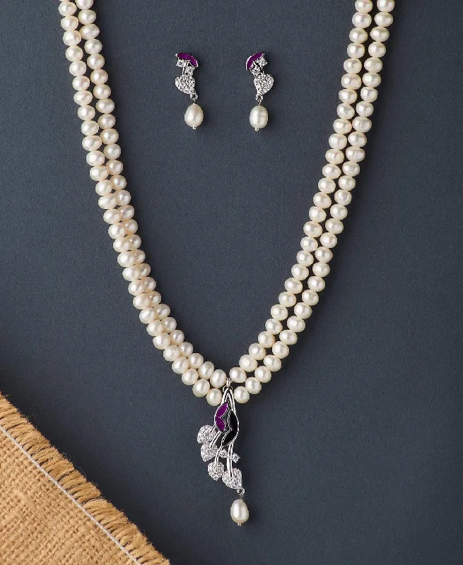 Pretty Stone Studded Pearl Necklace Set