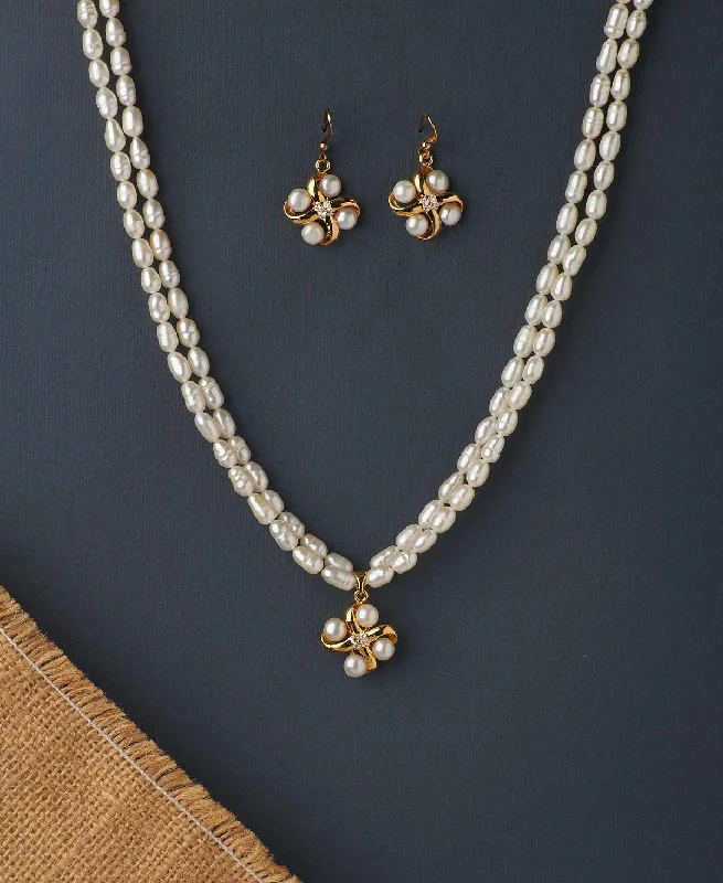 Simple and Elegant Real Pearl Necklace Set