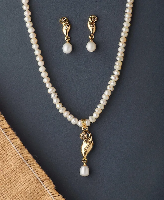 Pretty Real Pearl Necklace Set