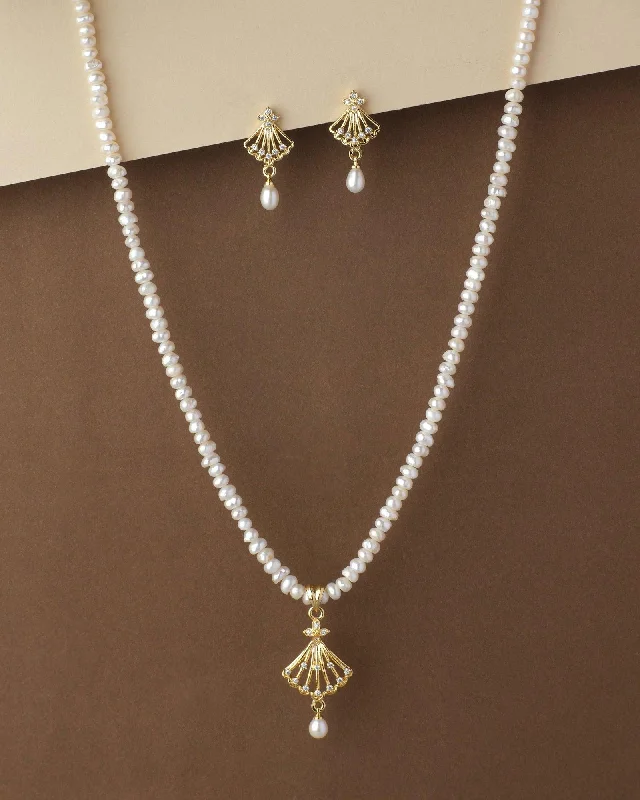 Pretty Real Pearl Necklace Set