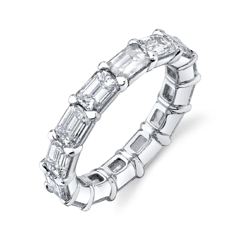 Timeless Engagement Rings For Everlasting Glam-Emerald Cut Horizontally Set Diamond Platinum Band