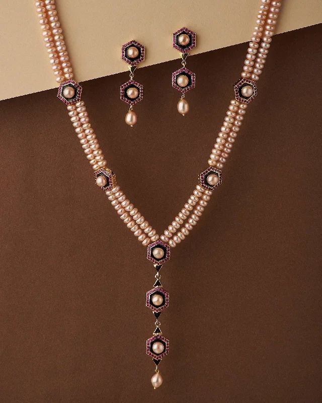 Ravishing Stone Studded Necklace Set