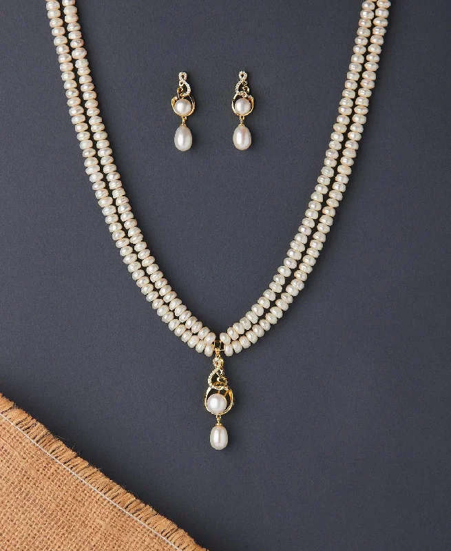 Simple and Elegant Real Pearl Necklace Set