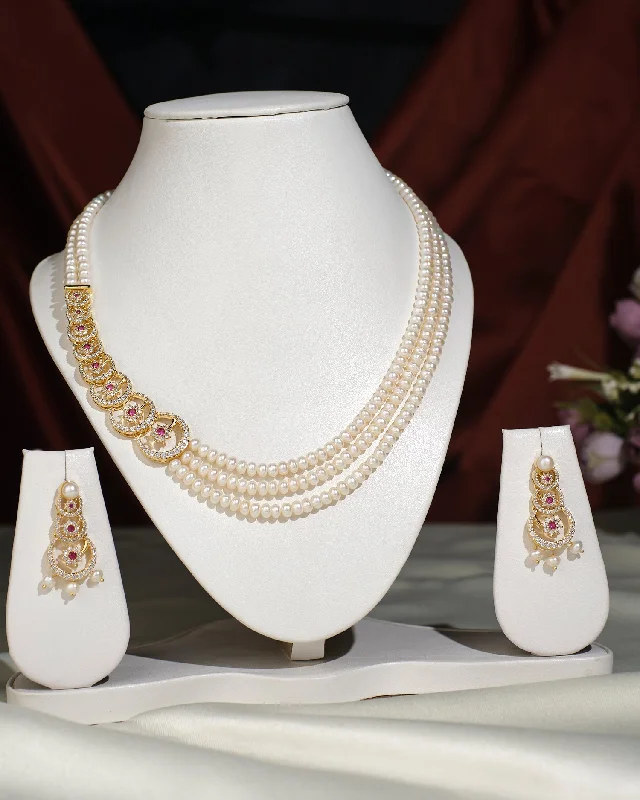 Ravishing Pearl Necklace Set