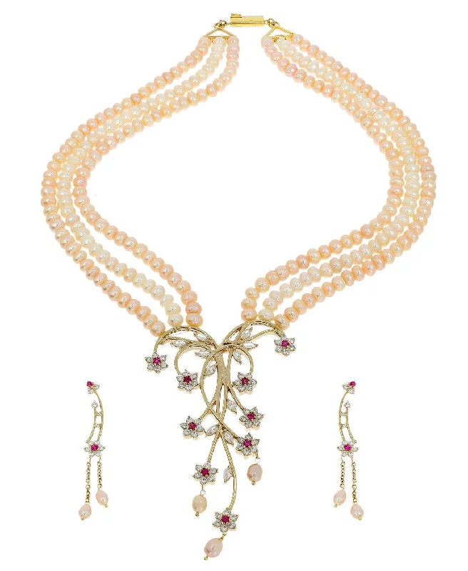 Ravishing Pearl Necklace Set