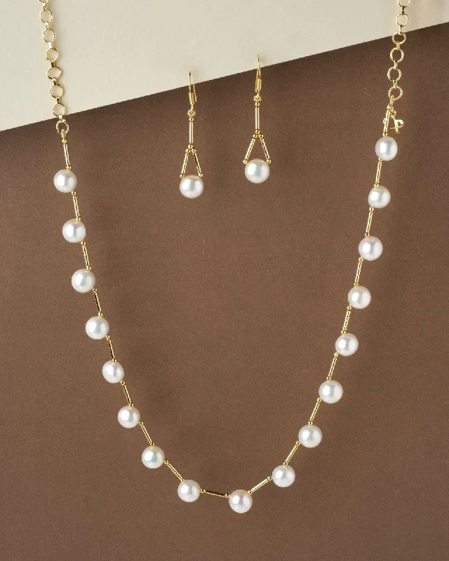 Simple Pearl Necklace Set