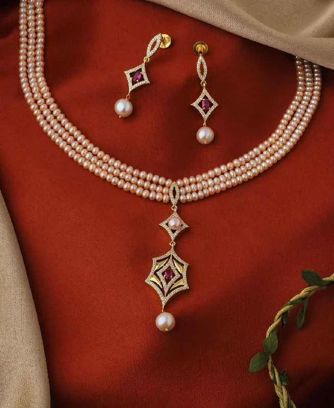 Ravishing Real Pearl Necklace Set