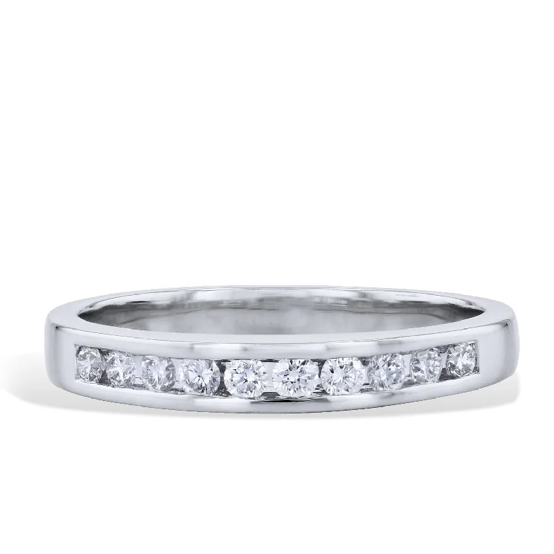 Elegant Engagement Rings For Meaningful Proposals-0.26 Carat Diamond Band Ring